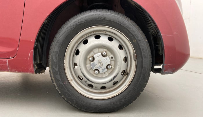 2018 Hyundai Eon ERA +, Petrol, Manual, 53,052 km, Right Front Wheel