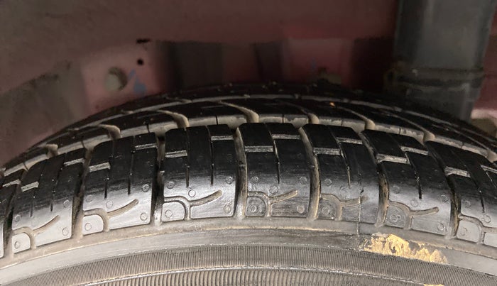2018 Hyundai Eon ERA +, Petrol, Manual, 53,052 km, Left Rear Tyre Tread