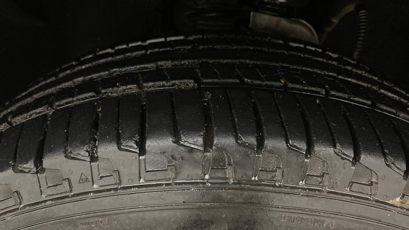 2024 Mahindra SCORPIO-N Z8 PETROL AT 7 STR, Petrol, Automatic, 17,908 km, Left Front Tyre Tread