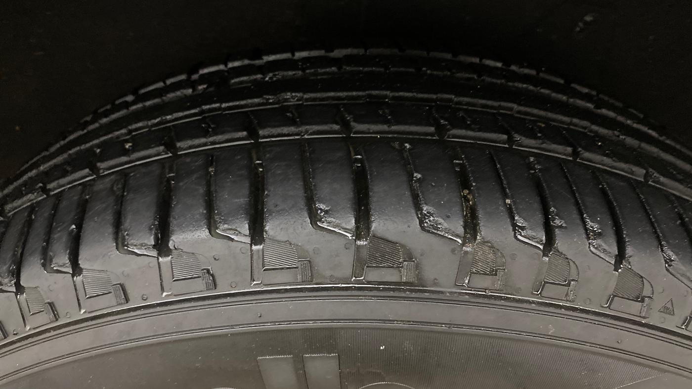 2024 Mahindra SCORPIO-N Z8 PETROL AT 7 STR, Petrol, Automatic, 17,908 km, Left Rear Tyre Tread