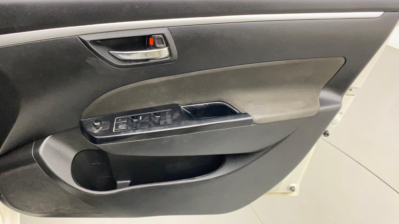 2013 Maruti Swift VXI, Petrol, Manual, 60,562 km, Driver Side Door Panels Control