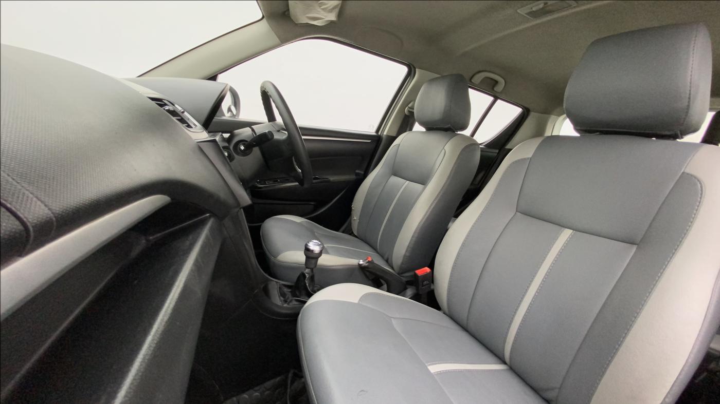 2013 Maruti Swift VXI, Petrol, Manual, 60,562 km, Right Side Front Door Cabin