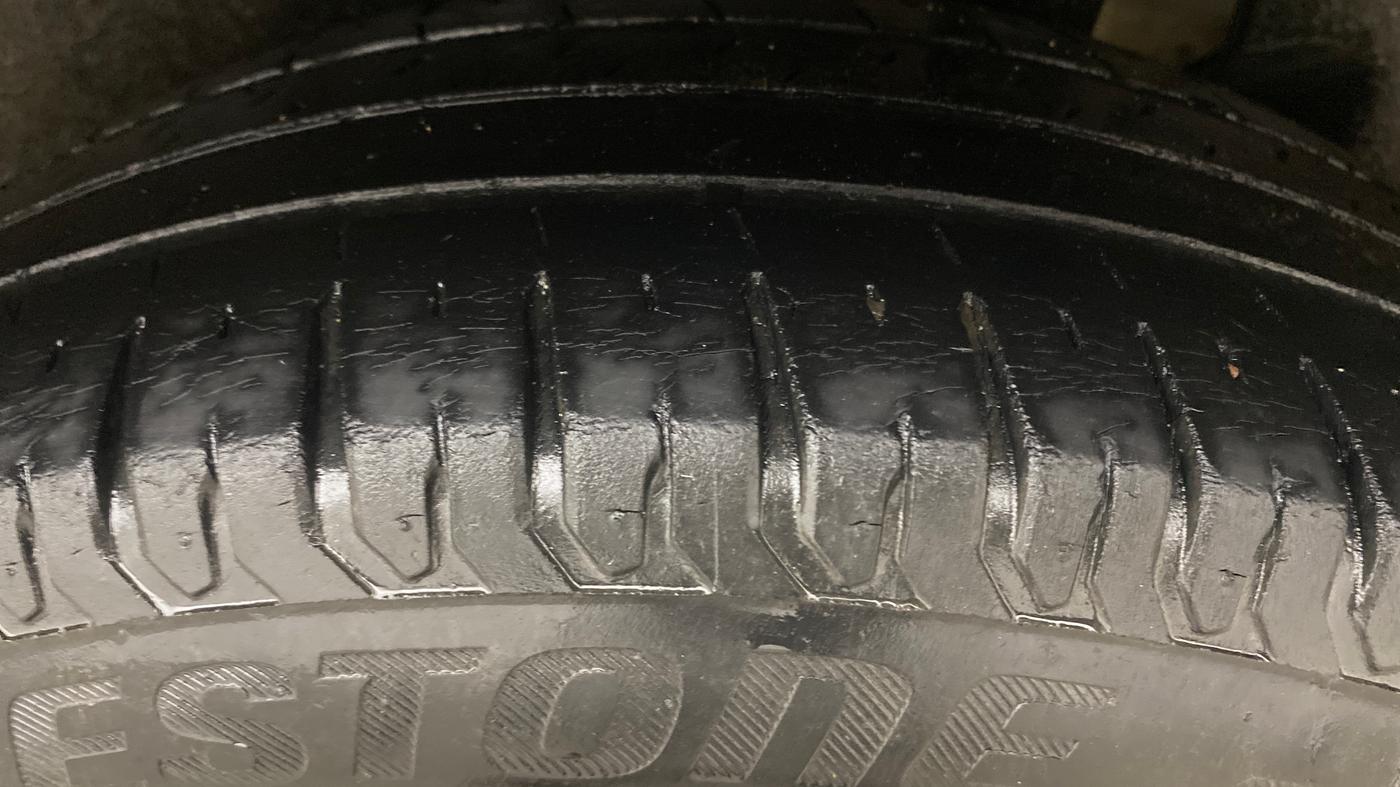 2020 Maruti Dzire ZXI, Petrol, Manual, 69,485 km, Left Rear Tyre Tread