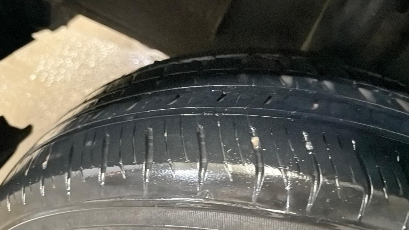 2022 Nissan MAGNITE XE, Petrol, Manual, 68,617 km, Right Rear Tyre Tread