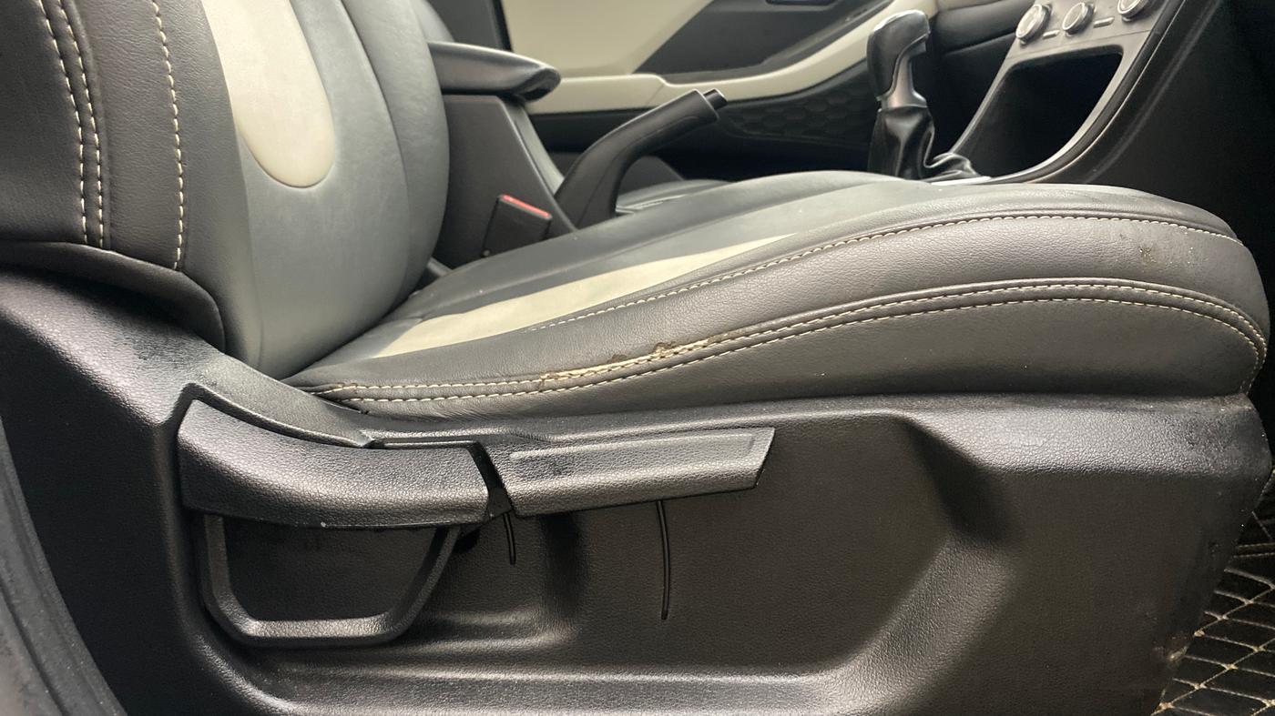 2021 Hyundai Creta EX 1.5 DIESEL, Diesel, Manual, 84,926 km, Driver Side Adjustment Panel