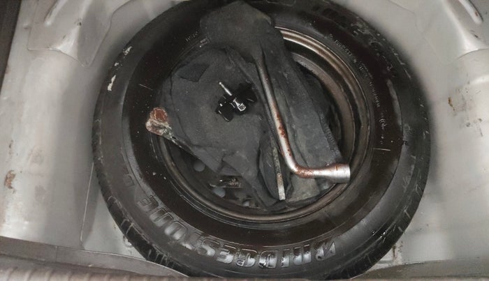 2013 Hyundai i10 MAGNA 1.1, Petrol, Manual, 1,06,088 km, Spare Tyre