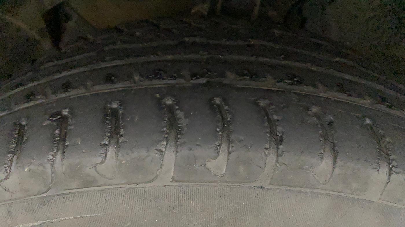2014 Nissan Terrano XL (P), Petrol, Manual, 43,961 km, Left Front Tyre Tread