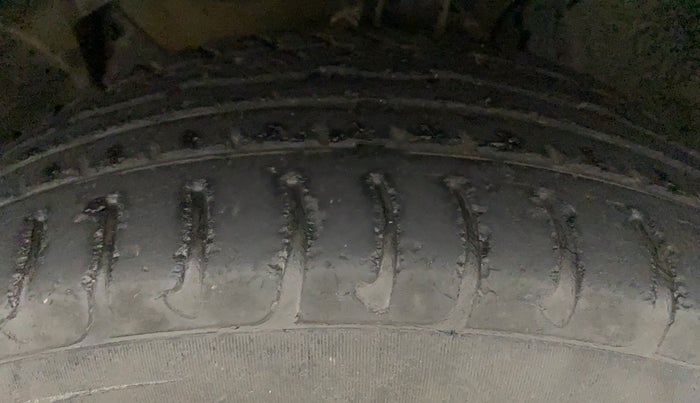 2014 Nissan Terrano XL (P), Petrol, Manual, 43,961 km, Left Front Tyre Tread