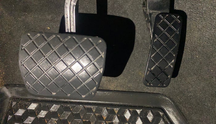 2023 Skoda KUSHAQ STYLE 1.0L TSI AT, Petrol, Automatic, 17,978 km, Pedals