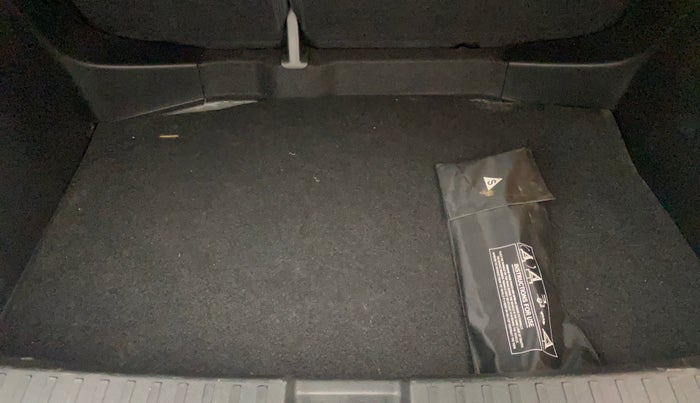 2023 Skoda KUSHAQ STYLE 1.0L TSI AT, Petrol, Automatic, 17,978 km, Boot Inside