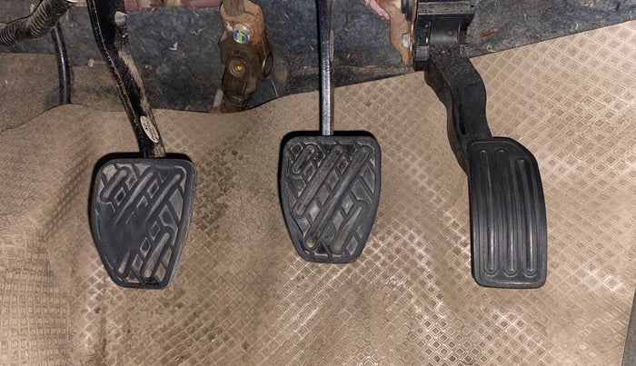 2015 Datsun Go T, Petrol, Manual, 79,487 km, Pedals