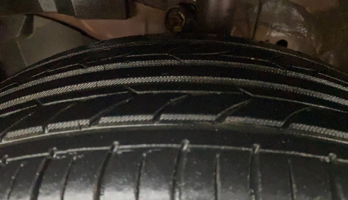 2018 Honda Amaze 1.2L I-VTEC VX, Petrol, Manual, 30,173 km, Left Front Tyre Tread