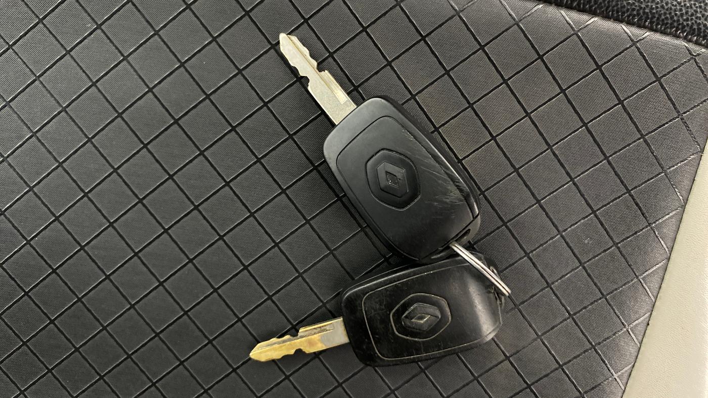 2019 Renault Kwid RXT 1.0 AMT, Petrol, Automatic, 79,401 km, Key Close Up