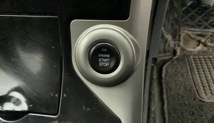 2019 Mahindra XUV500 W9, Diesel, Manual, 47,226 km, Lock system - Keyless sensor not working