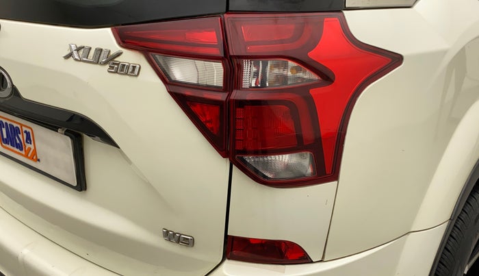 2019 Mahindra XUV500 W9, Diesel, Manual, 47,226 km, Right tail light - Minor scratches