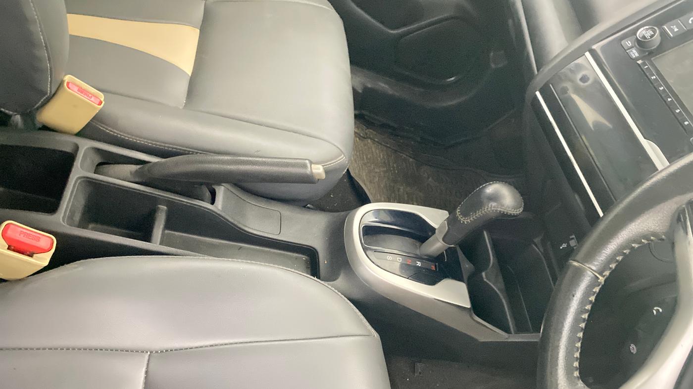 2017 Honda Jazz 1.2L I-VTEC V AT, Petrol, Automatic, 87,414 km, Gear Lever