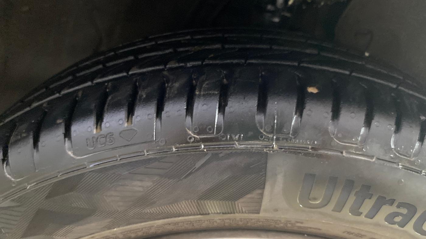 2017 Honda Jazz 1.2L I-VTEC V AT, Petrol, Automatic, 87,414 km, Right Front Tyre Tread