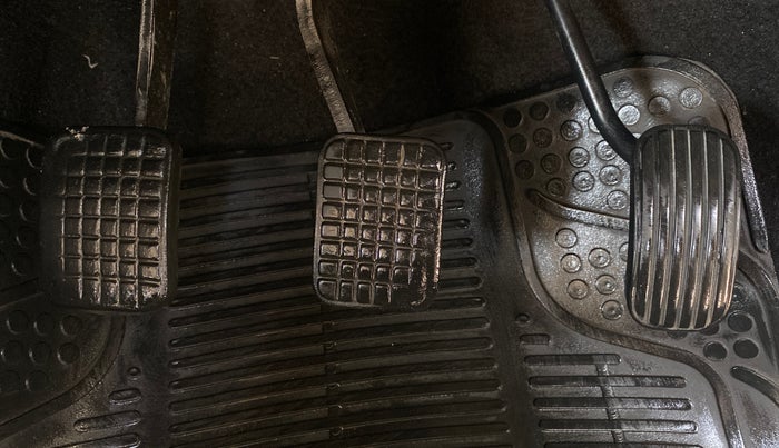 2018 Tata Tiago XT PETROL, Petrol, Manual, 63,565 km, Pedals