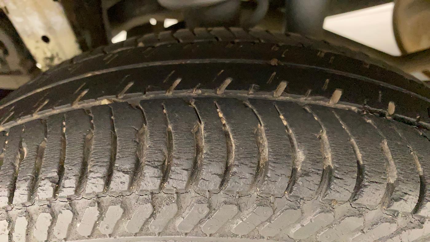 2016 Maruti Alto K10 VXI, Petrol, Manual, 44,392 km, Right Rear Tyre Tread