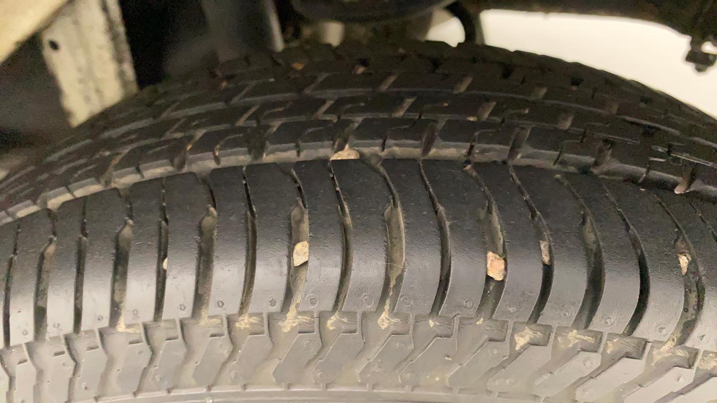2016 Maruti Alto K10 VXI, Petrol, Manual, 44,392 km, Left Rear Tyre Tread
