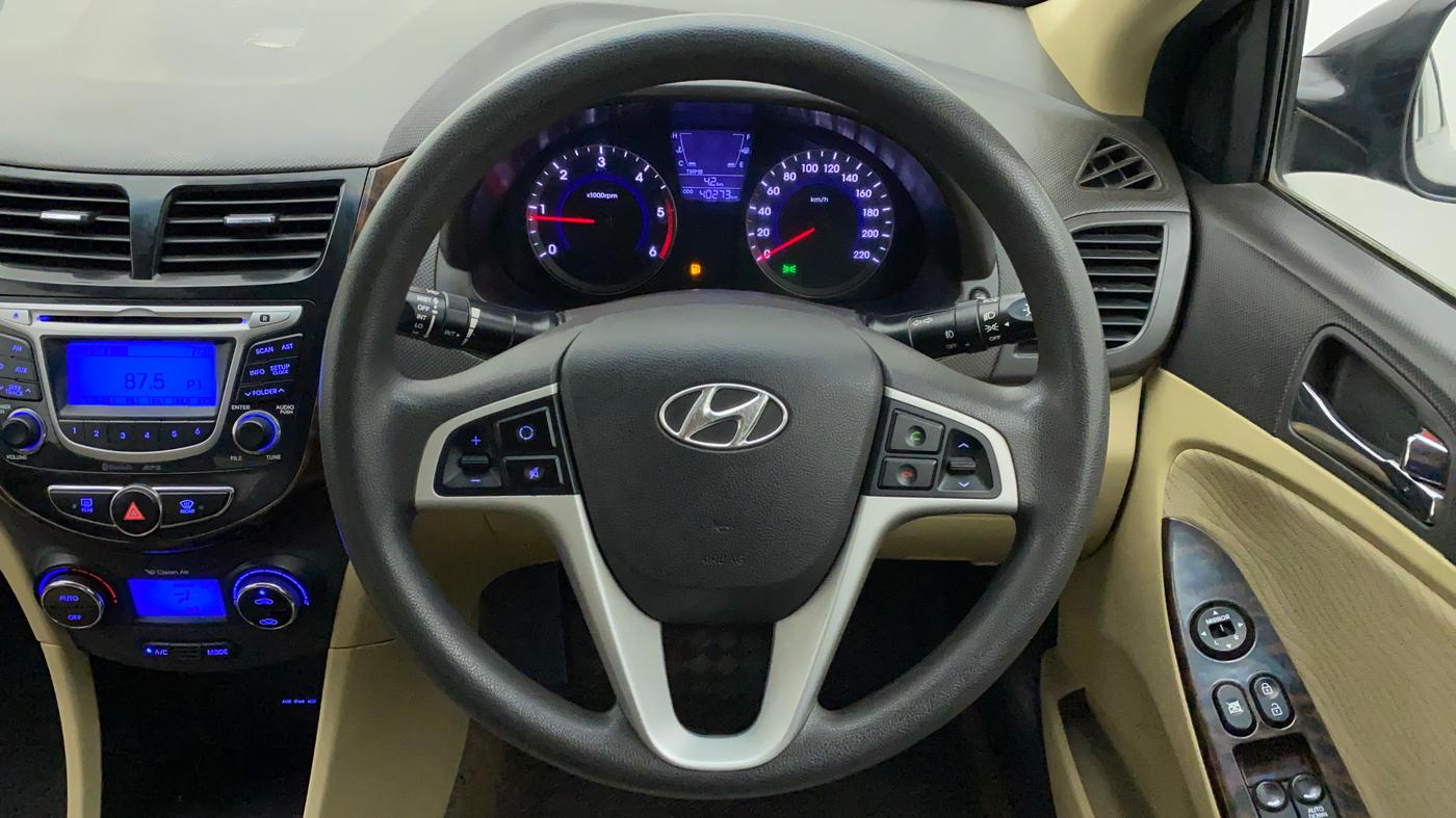 2013 Hyundai Verna FLUIDIC 1.4 CRDI EX, Diesel, Manual, 40,273 km, Steering Wheel Close Up