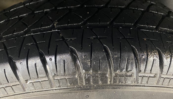 2012 Maruti Swift VDI, Diesel, Manual, 80,978 km, Right Rear Tyre Tread