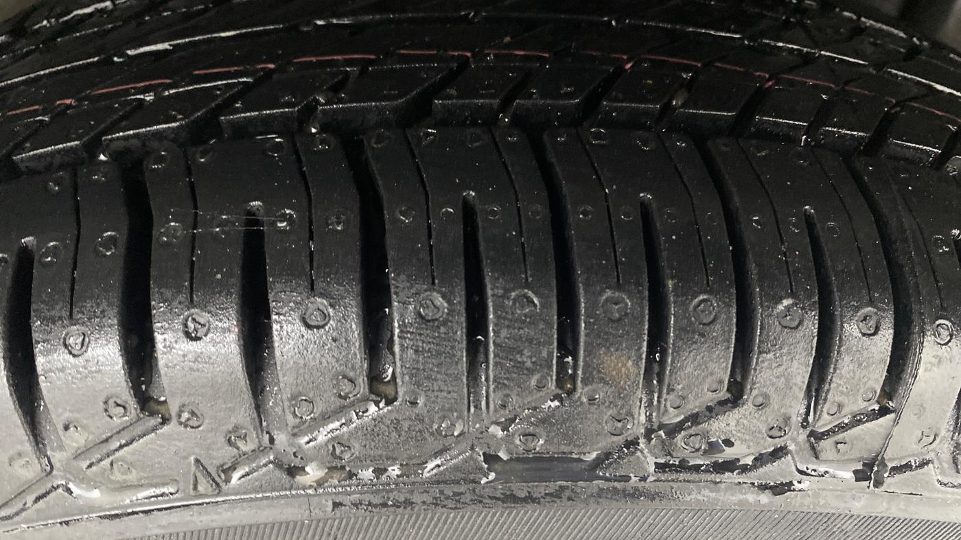 2012 Maruti Swift VDI, Diesel, Manual, 80,978 km, Left Rear Tyre Tread
