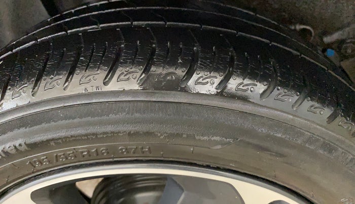 2020 Tata ALTROZ XZ PETROL, Petrol, Manual, 27,394 km, Right Rear Tyre Tread