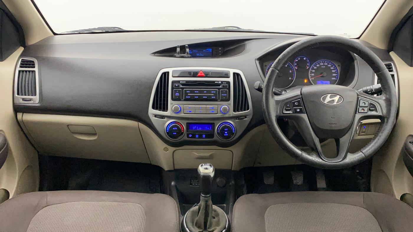2012 Hyundai i20 SPORTZ 1.4 CRDI, Diesel, Manual, 1,32,781 km, Dashboard