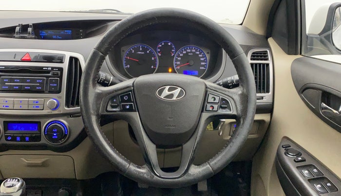 2012 Hyundai i20 SPORTZ 1.4 CRDI, Diesel, Manual, 1,32,781 km, Steering Wheel Close Up