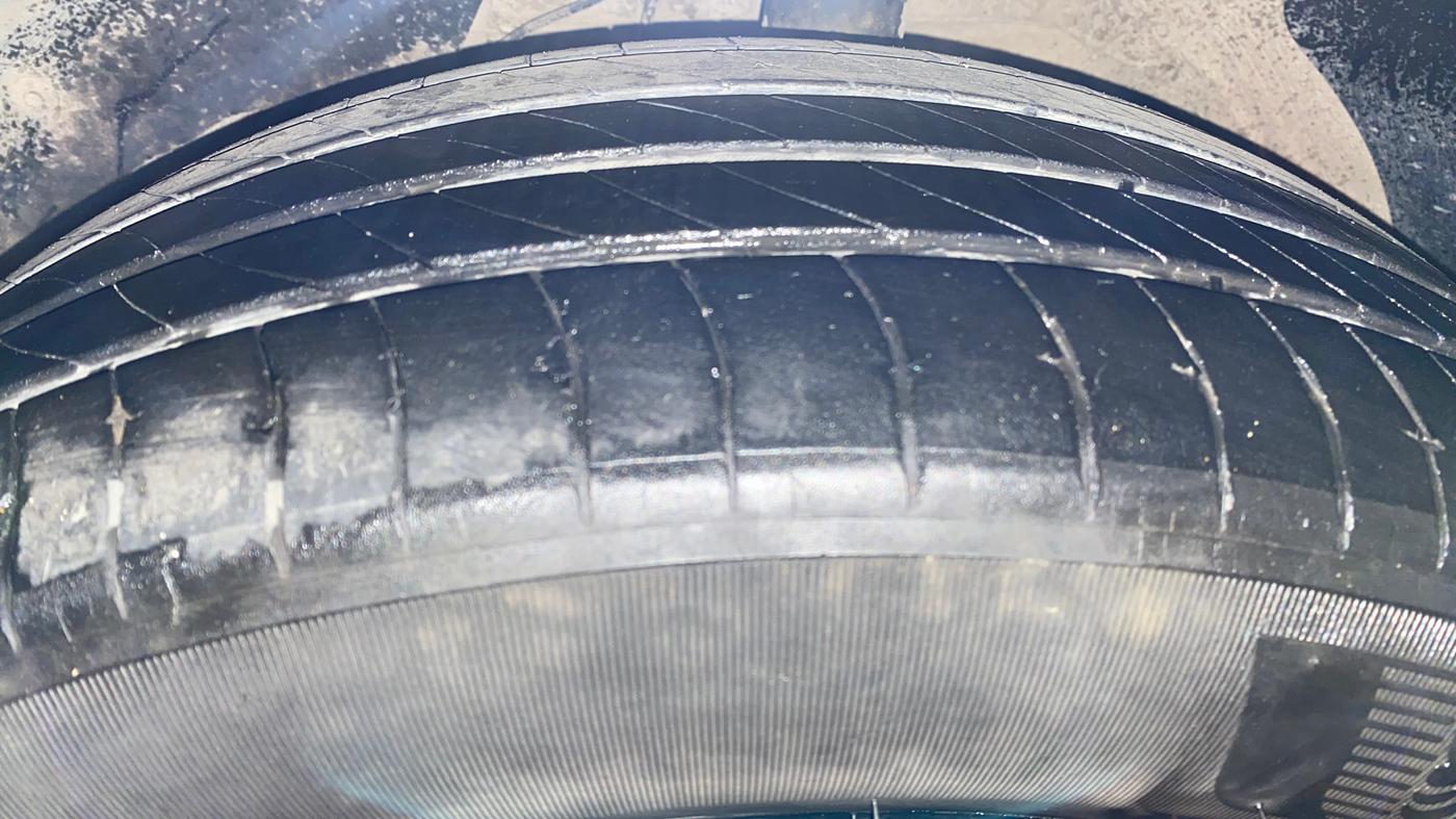 2020 MG HECTOR SHARP 1.5 DCT PETROL, Petrol, Automatic, 77,103 km, Left Front Tyre Tread