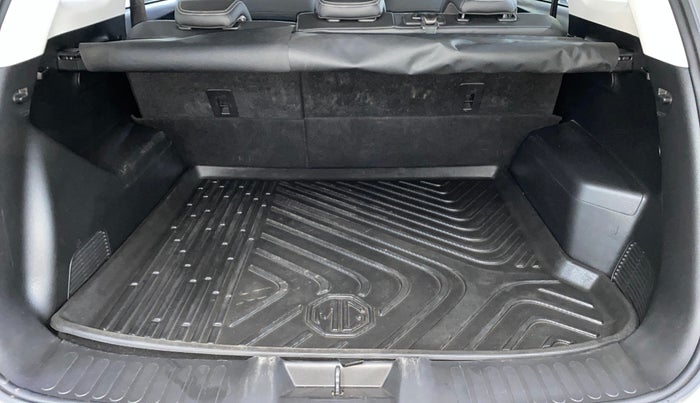 2020 MG HECTOR SHARP 1.5 DCT PETROL, Petrol, Automatic, 75,229 km, Boot Inside