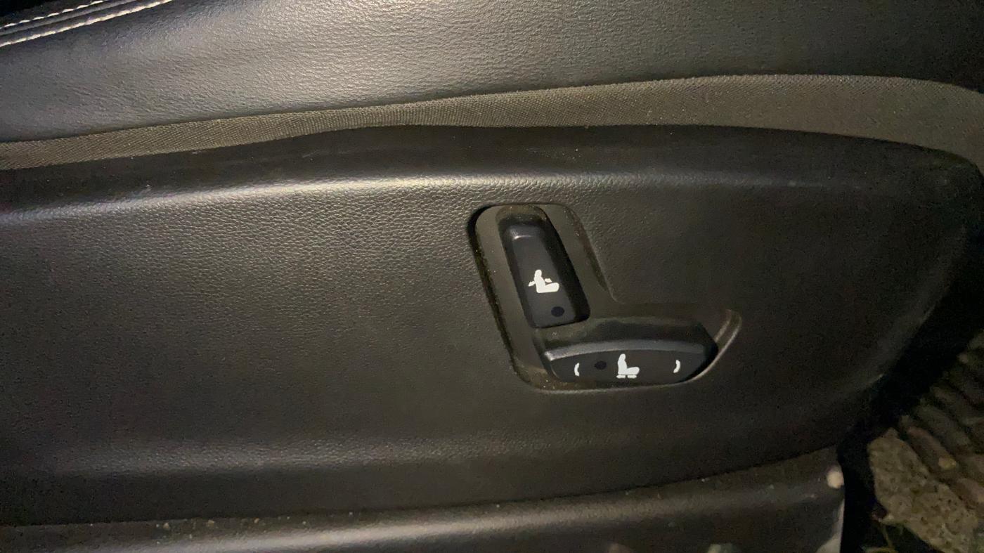2020 MG HECTOR SHARP 1.5 DCT PETROL, Petrol, Automatic, 77,103 km, Driver Side Adjustment Panel