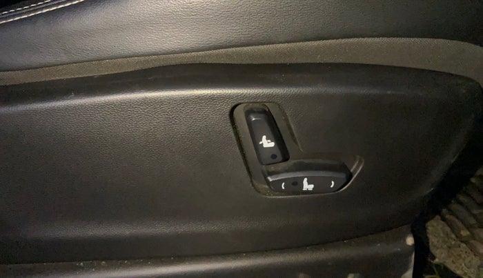 2020 MG HECTOR SHARP 1.5 DCT PETROL, Petrol, Automatic, 75,229 km, Driver Side Adjustment Panel