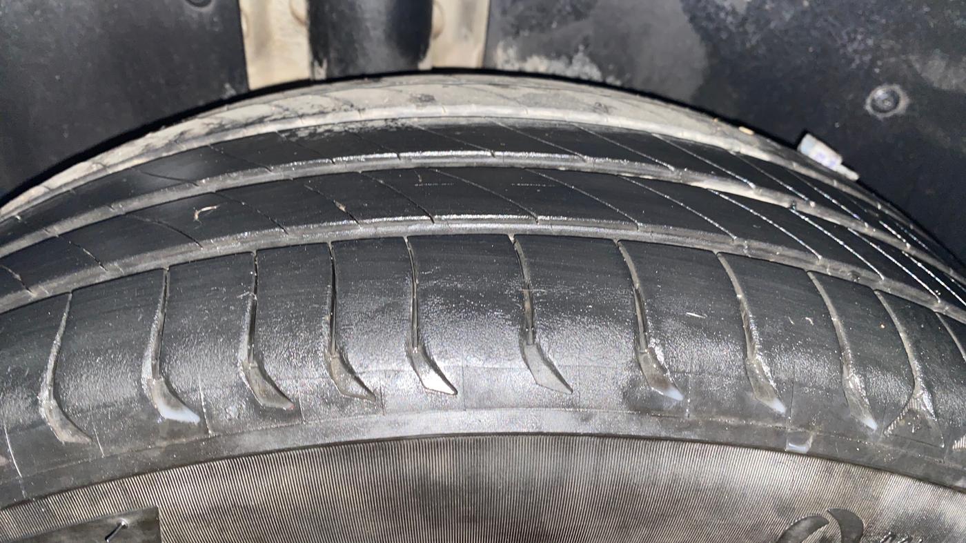 2020 MG HECTOR SHARP 1.5 DCT PETROL, Petrol, Automatic, 77,103 km, Right Rear Tyre Tread