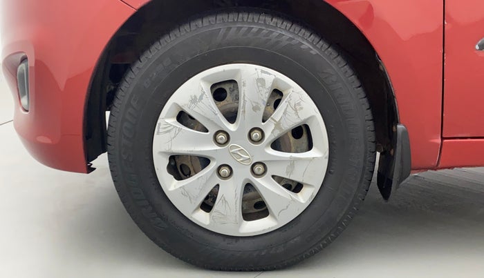 2013 Hyundai i10 MAGNA 1.2, Petrol, Manual, 1,07,827 km, Left Front Wheel