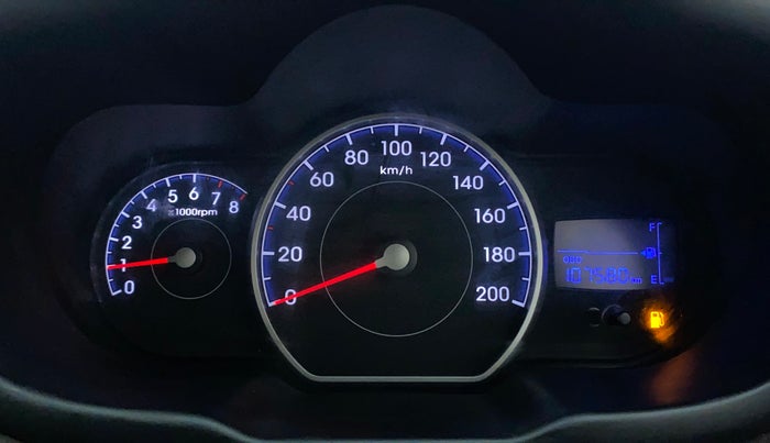 2013 Hyundai i10 MAGNA 1.2, Petrol, Manual, 1,07,827 km, Odometer Image