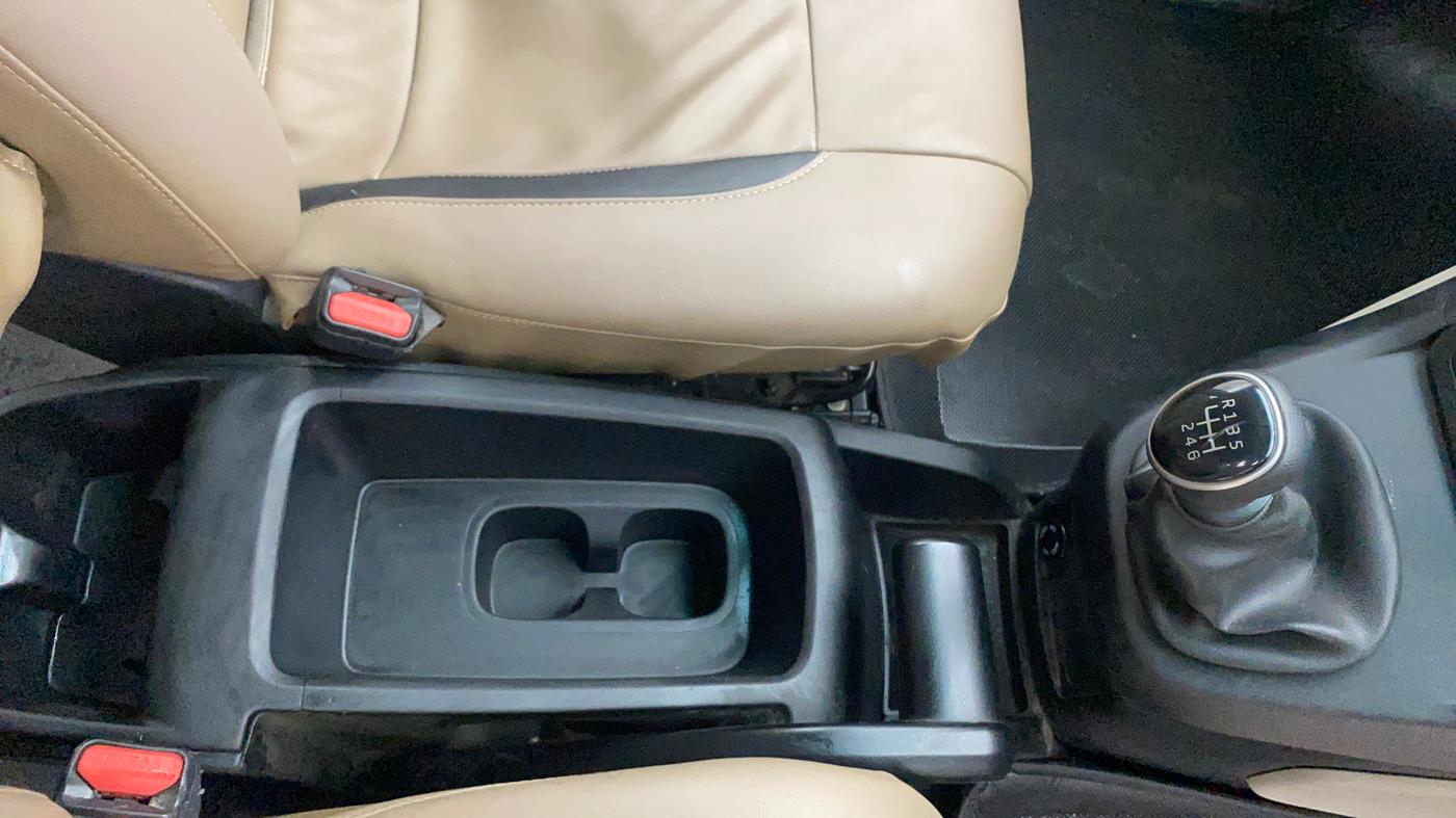 2019 Mahindra MARAZZO M2 8 STR, Diesel, Manual, 77,846 km, Gear Lever