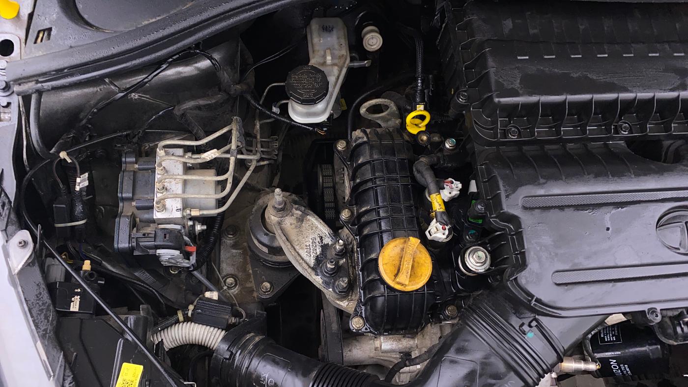 2022 Tata TIGOR XZ PLUS PETROL, Petrol, Manual, 67,809 km, Engine View - Right
