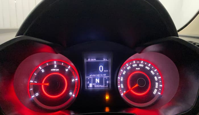 2021 Mahindra XUV300 W8 1.5 DIESEL, Diesel, Manual, 92,815 km, Odometer Image