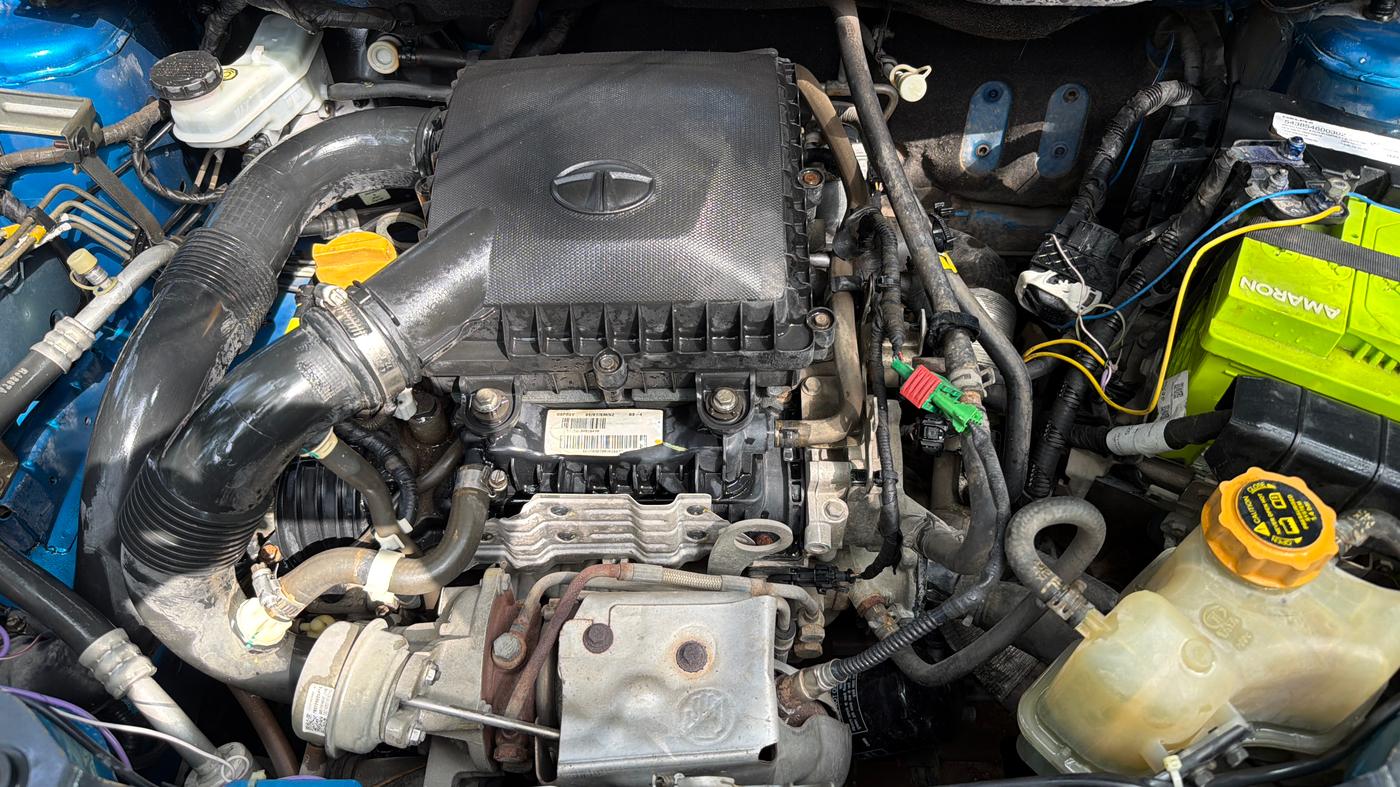 2018 Tata NEXON XM PETROL, Petrol, Manual, 43,767 km, Engine View