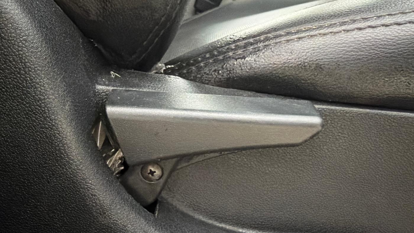 2018 Tata NEXON XM PETROL, Petrol, Manual, 43,767 km, Driver Side Adjustment Panel