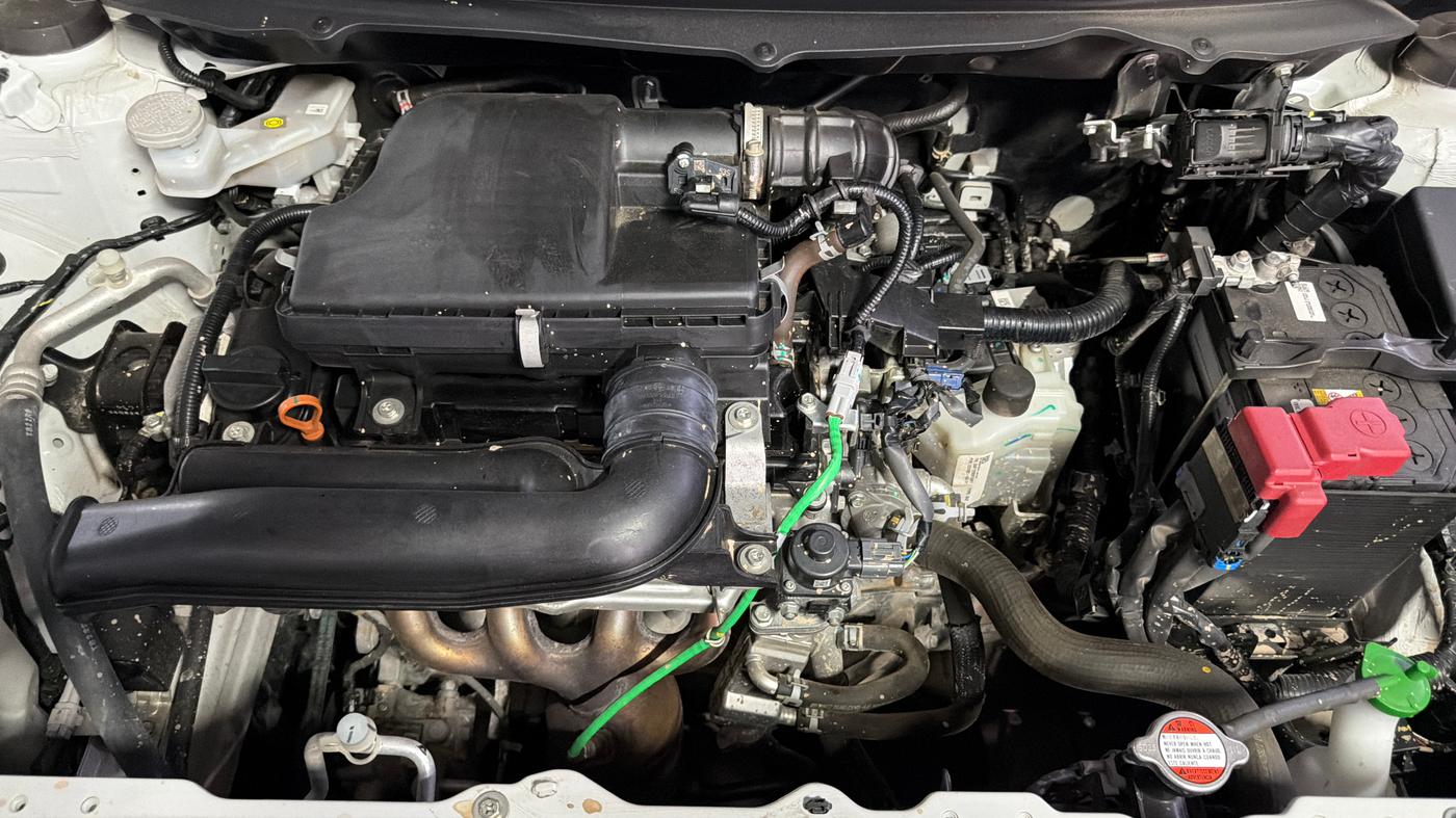 2025 Toyota Glanza V AMT, Petrol, Automatic, 13,393 km, Engine View