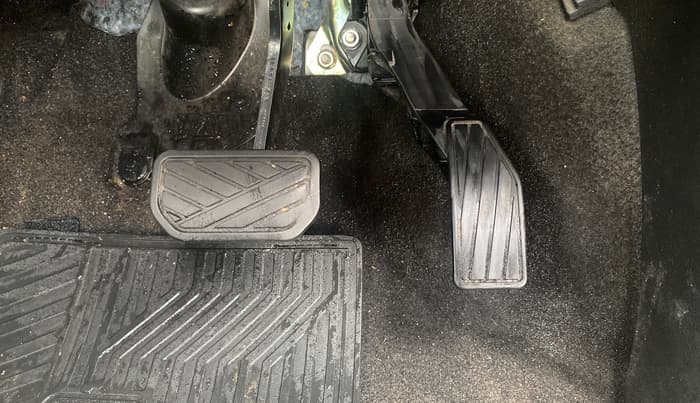 2022 Maruti S PRESSO VXI PLUS AMT, Petrol, Automatic, 42,120 km, Pedals