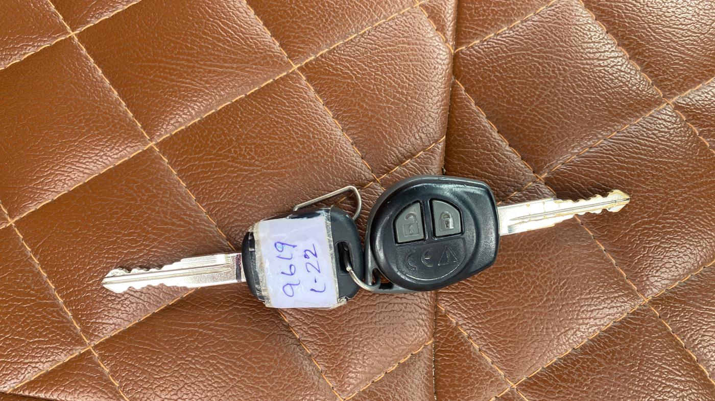 2022 Maruti S PRESSO VXI PLUS AMT, Petrol, Automatic, 42,120 km, Key Close Up