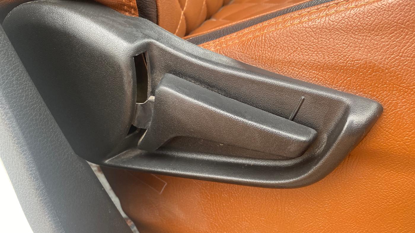 2022 Maruti S PRESSO VXI PLUS AMT, Petrol, Automatic, 42,120 km, Driver Side Adjustment Panel