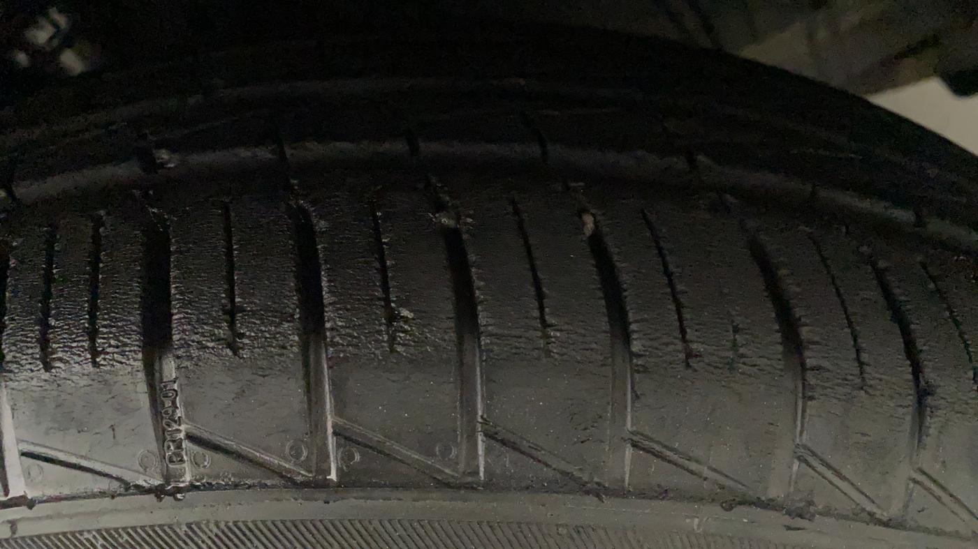 2019 Renault TRIBER RXL MT, Petrol, Manual, 21,917 km, Left Rear Tyre Tread
