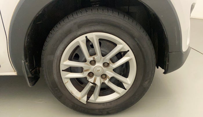 2019 Renault TRIBER RXL MT, Petrol, Manual, 21,917 km, Right Front Wheel