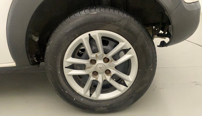 2019 Renault TRIBER RXL MT, Petrol, Manual, 21,917 km, Left Rear Wheel