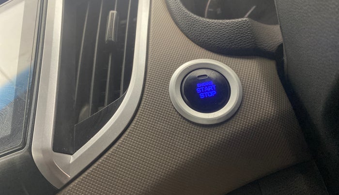 2016 Hyundai Creta SX PLUS 1.6 PETROL, Petrol, Manual, 64,333 km, Keyless Start/ Stop Button